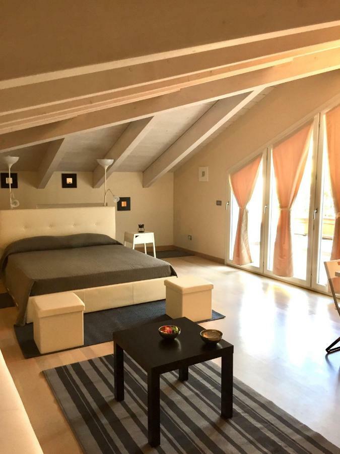 Residenza Virgiliana Suite Con Terrazza-Centro Storico Mantova Exterior photo